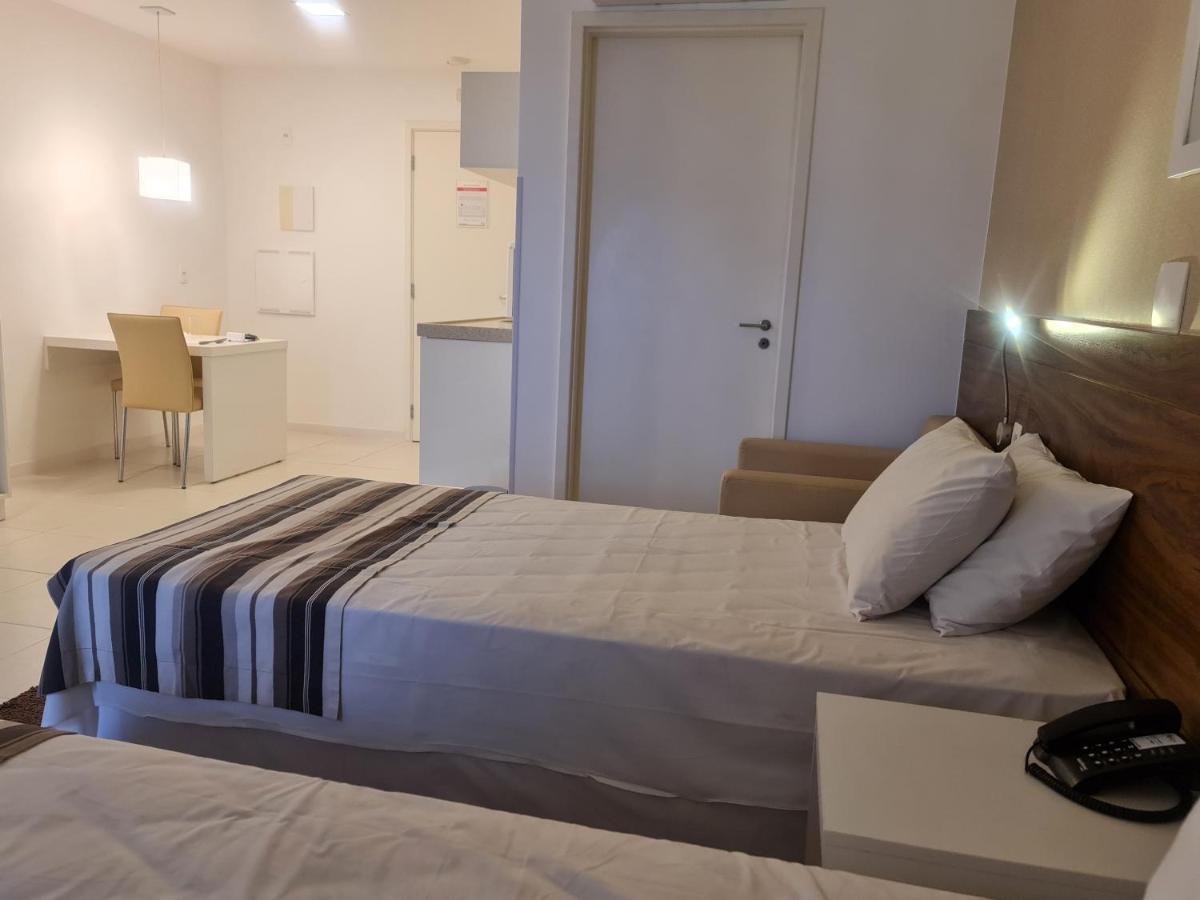 Flat Particular - Shn - Vista Livre Esplanada Aparthotel Brasília Ngoại thất bức ảnh
